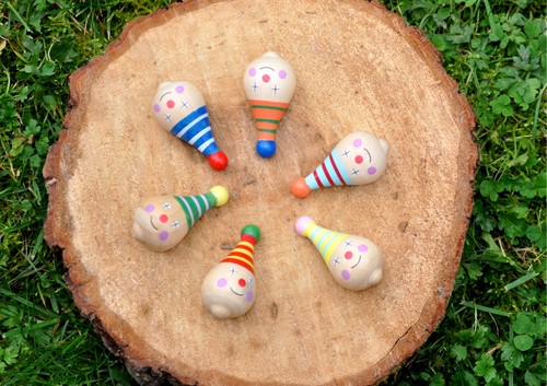 Kleiner kreisel clown aus - -,